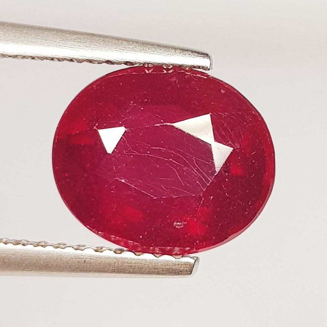 4.10 Ctz Top Quality Pinkish Red Natural Ruby: No Reserve! Title: 4.10 Ctz Top Quality Pinkish Red Natural Ruby Color/Clarity: Pinkish Red / VVS/VS Gemstones: Ruby Carat Weights: 4.1 Size/Dimensions: 9.80 x 8.50 x 5.40 Additional Info: Oval / Burm