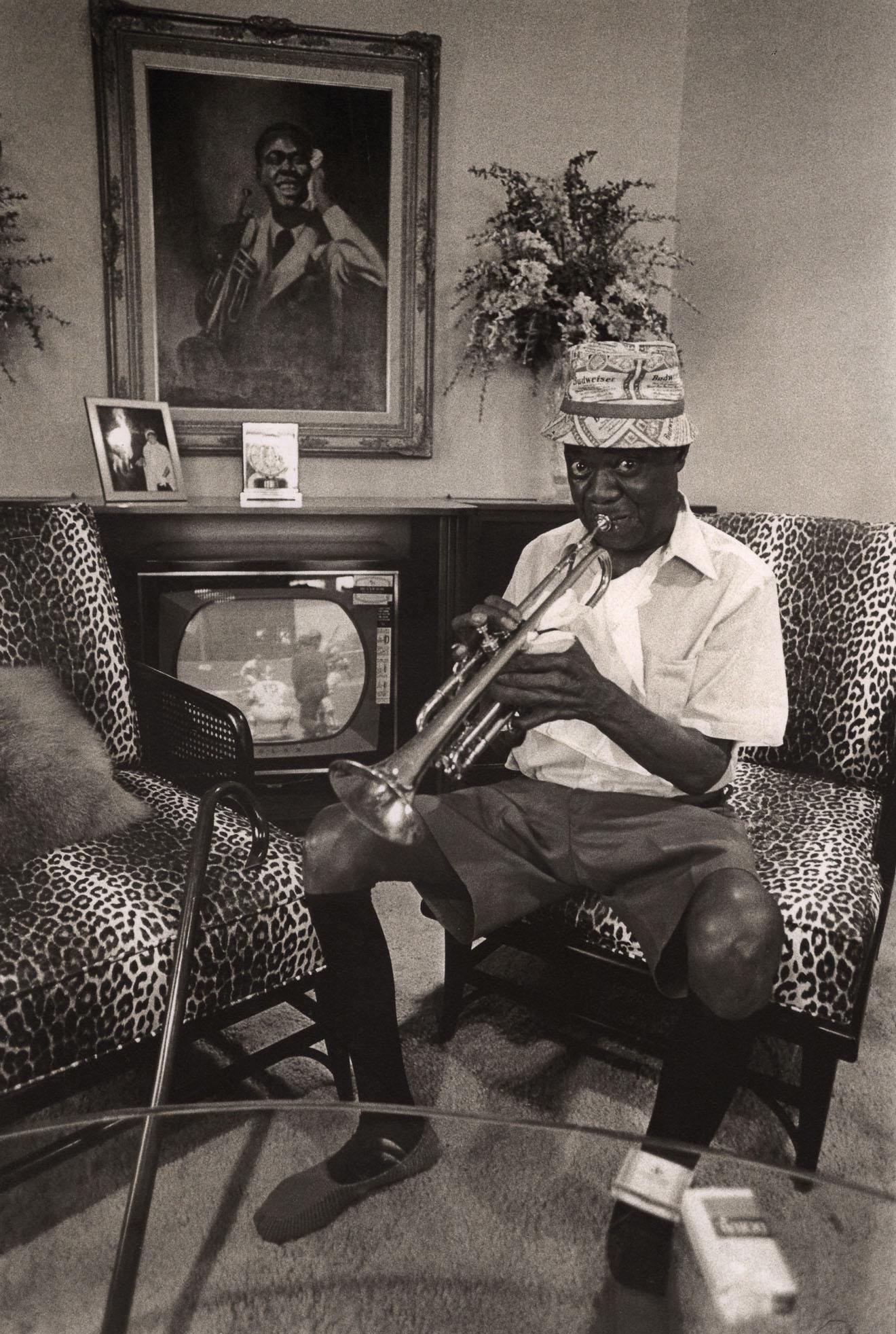 ANNIE LEIBOVITZ - Louis Armstrong, Queens, NY, 1971 (1 of 1)