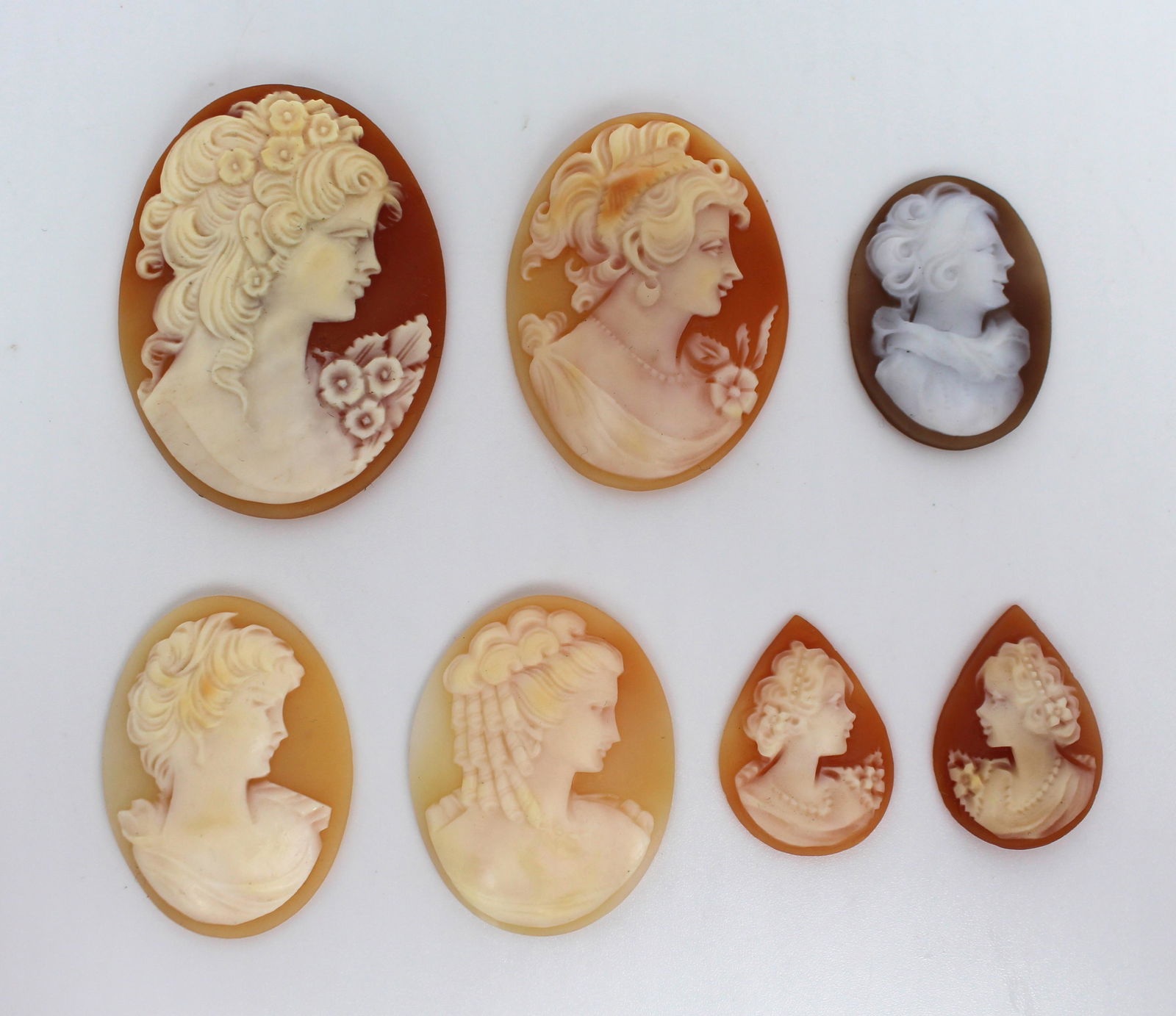 Set of 7 Vintage Cameo Plaques (1 of 2)