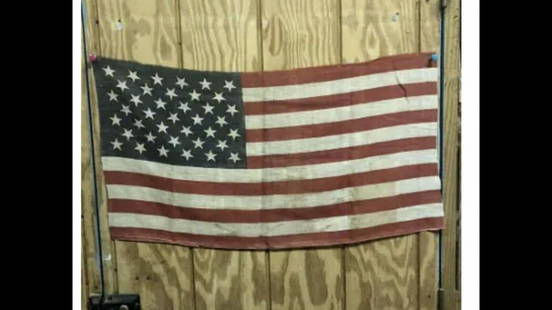 39 star US flag: It measures 33 1/2” x 18 1/2” and dates 1889. It has wear as shown in the photos Shipping:Domestic: Flat-rate of $15.00 to anywhere within the contiguous U.S.International: Foreign