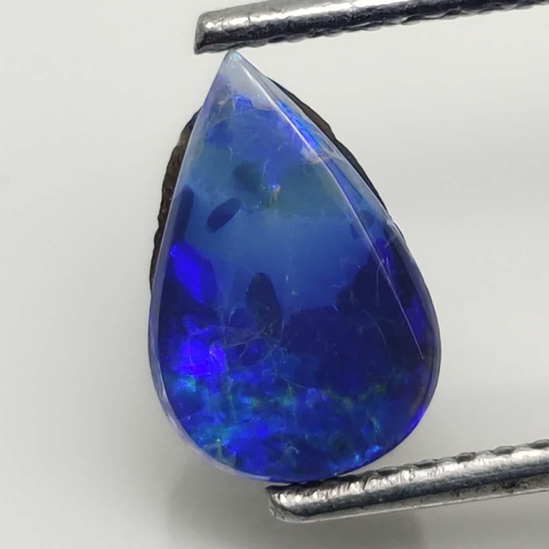 0.85 ct Australian Doublet Opal (1 of 3)