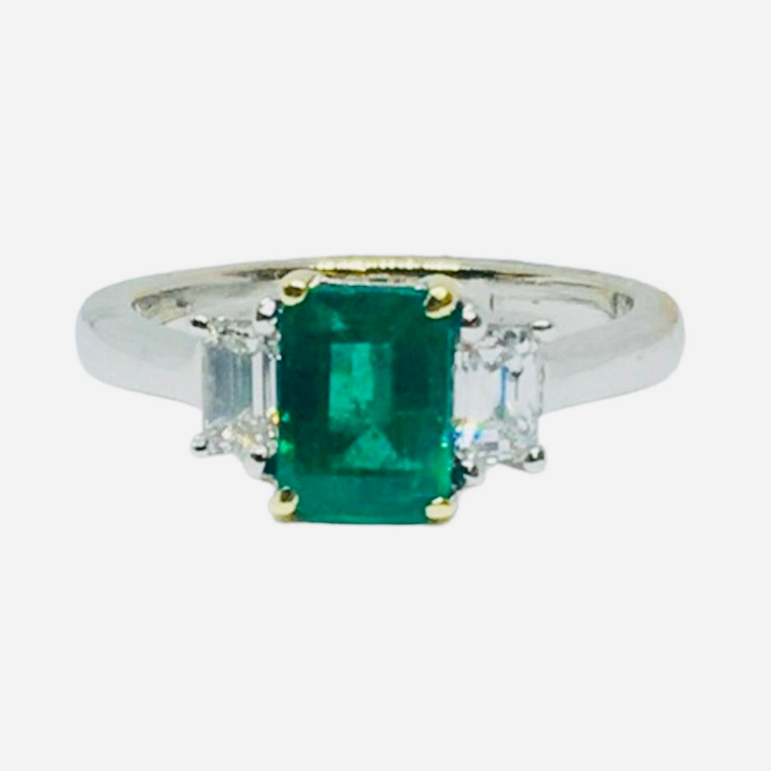 18k Emerald Diamond Engagement ring (1 of 10)
