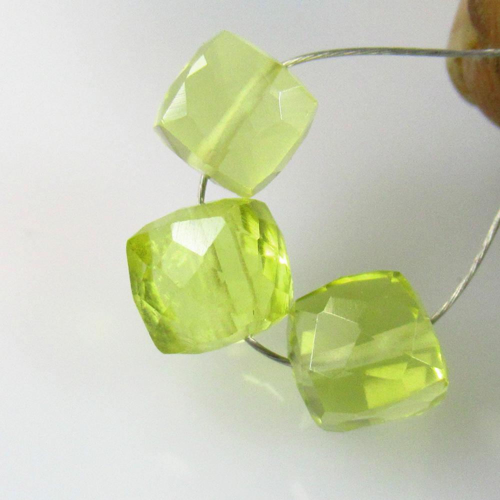 5.30 Ctw Natural 2 Lemon Quartz Square Beads: No Reserve! Title: 5.30 Ctw Natural 2 Lemon Quartz Square Beads Stone Clarity: Transparent Gemstones: Natural Lemon Quartz Beads Carat Weights: 5.3 Size/Dimensions: 6.0x6.0 - 6.2x6.0 mm / 2 Pc's Addit