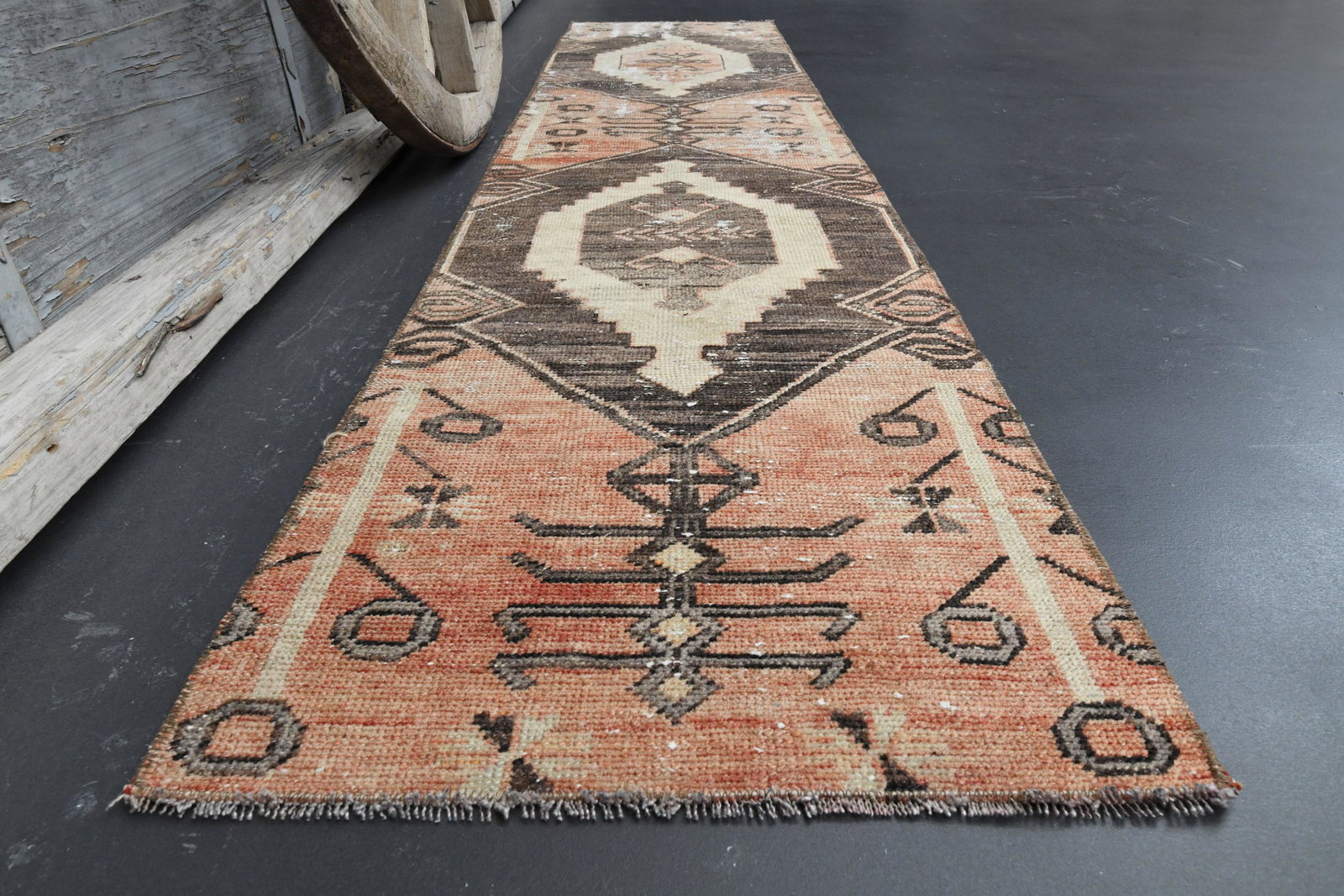 1.7x7.8 VINTAGE RUNNER ORANGE Turkish s (1 of 9)