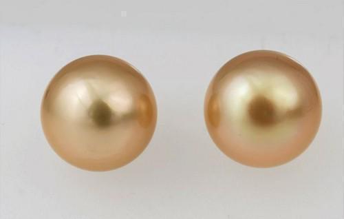 11x12mm Round Deep Golden South Sea Pearls - 14 kt. Yellow gold - Earrings: Title: 11x12mm Round Deep Golden South Sea Pearls - 14 kt. Yellow gold - Earrings Description: A pair of luxurious golden South Sea pearl stud earrings, a perfect piece of jewellery for elegant evenin
