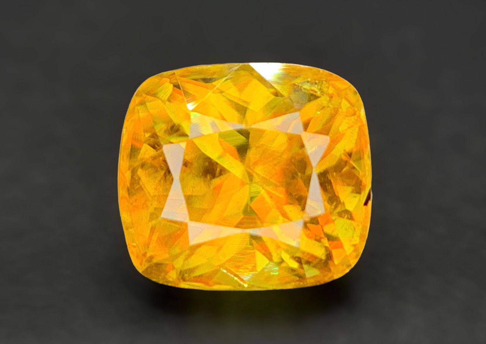 Natural Sphene Gemstone, Full Fire Lustrous Yellow Sphene Cut Stone, for Ring Making - 1.95 Carat -: Materials: Gem type: Sphene Carat weight: 1.95 Description Natural Sphene Gemstone, Full Fire Lustrous Yellow Sphene Cut Stone, for Ring Making Weight : 1.95 cts Dimensions : 7*6*5 mm Color : Yellow S