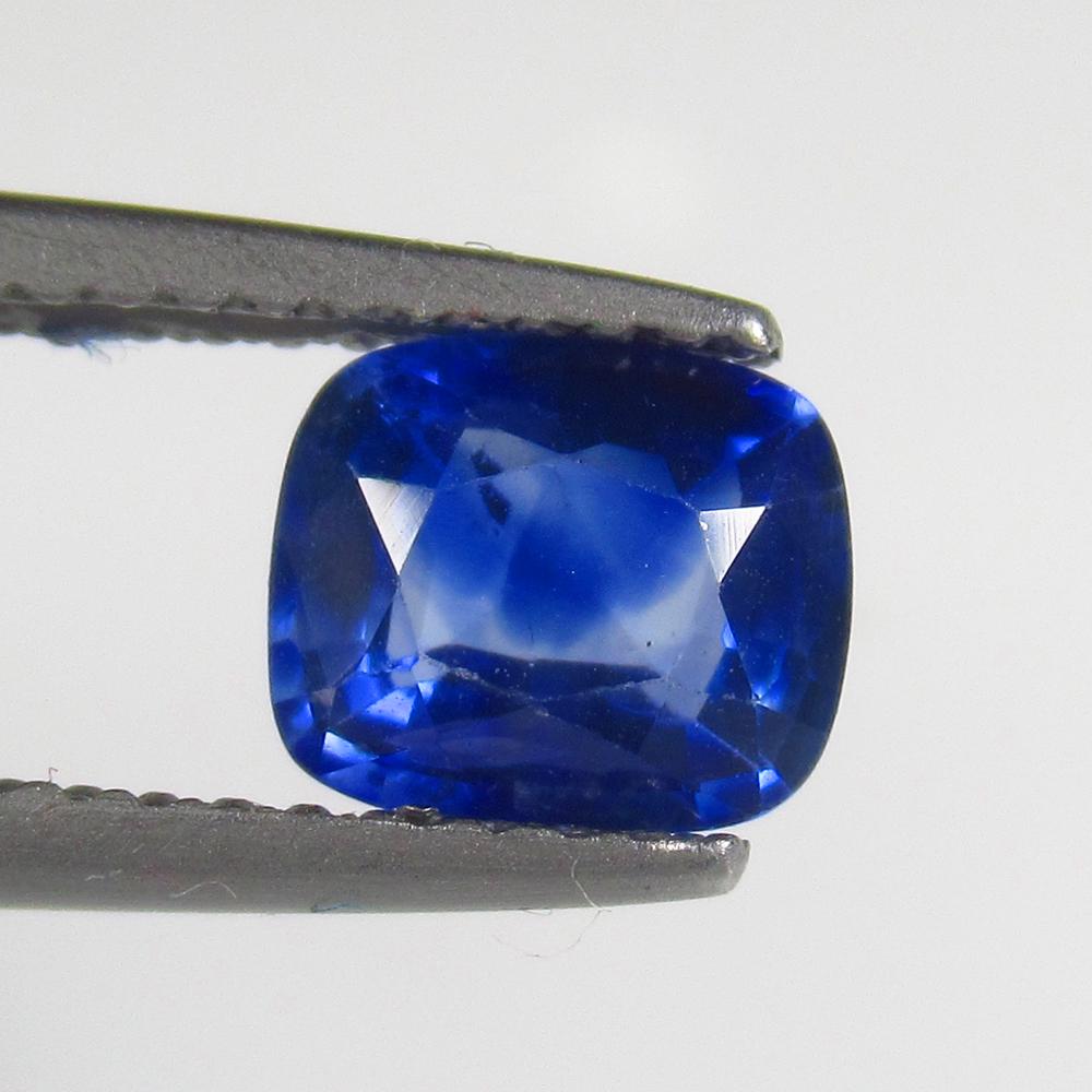 Natural Blue Sapphire - 1.29 Ct (1 of 2)
