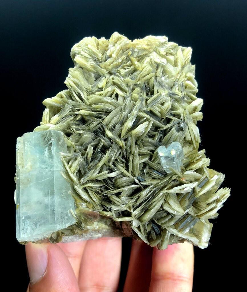 Natural Aquamarine Crystal With Muscovite Mica Mineral Specimen, Raw Aquamarine, Blue Aquamarine, (1 of 6)