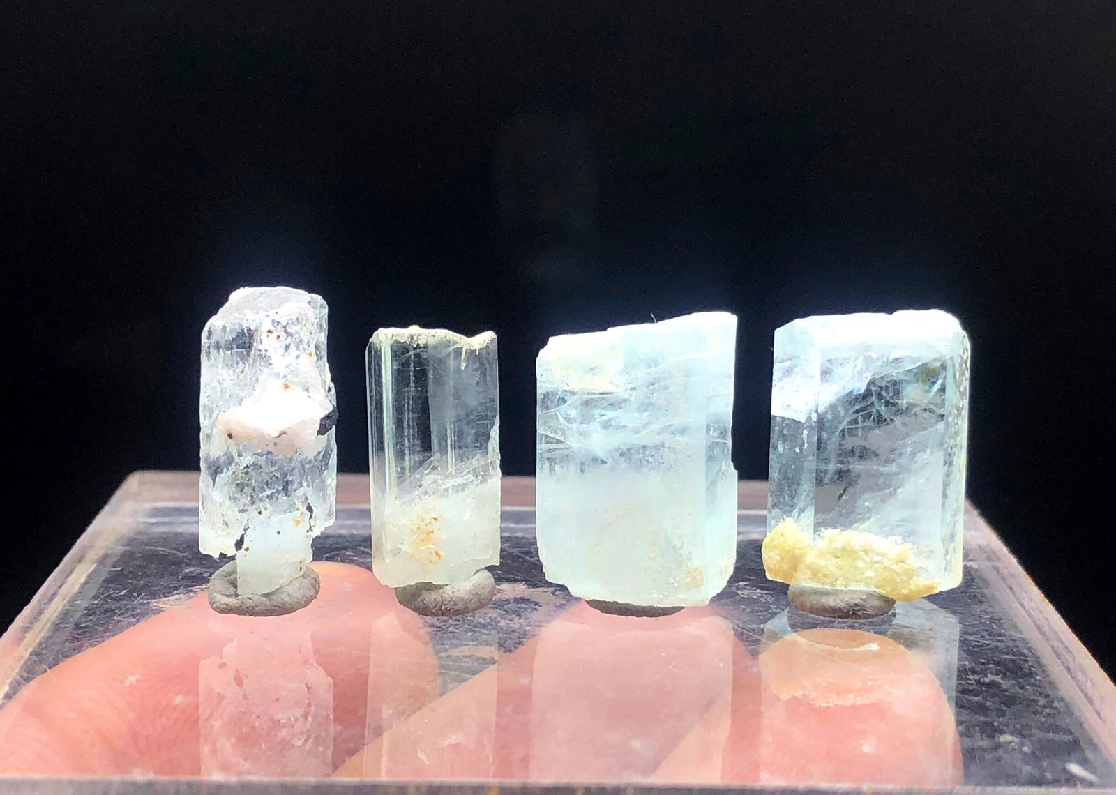 Sky Blue Aquamarine lot ,Natural Aquamarine Crystals ,Aquamarine Specimen From Skardu Pakistan 43 (1 of 6)