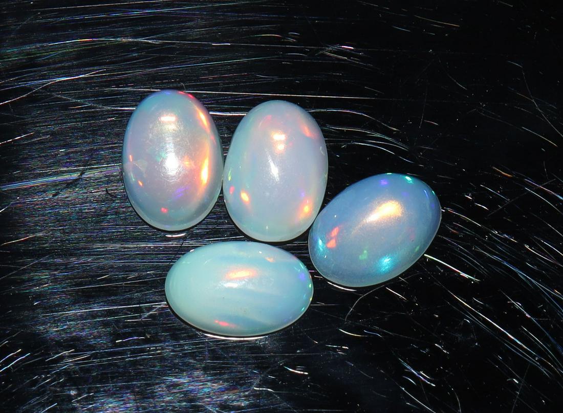 1.13 Cts Natural Ethiopian Opal Set (1 of 2)