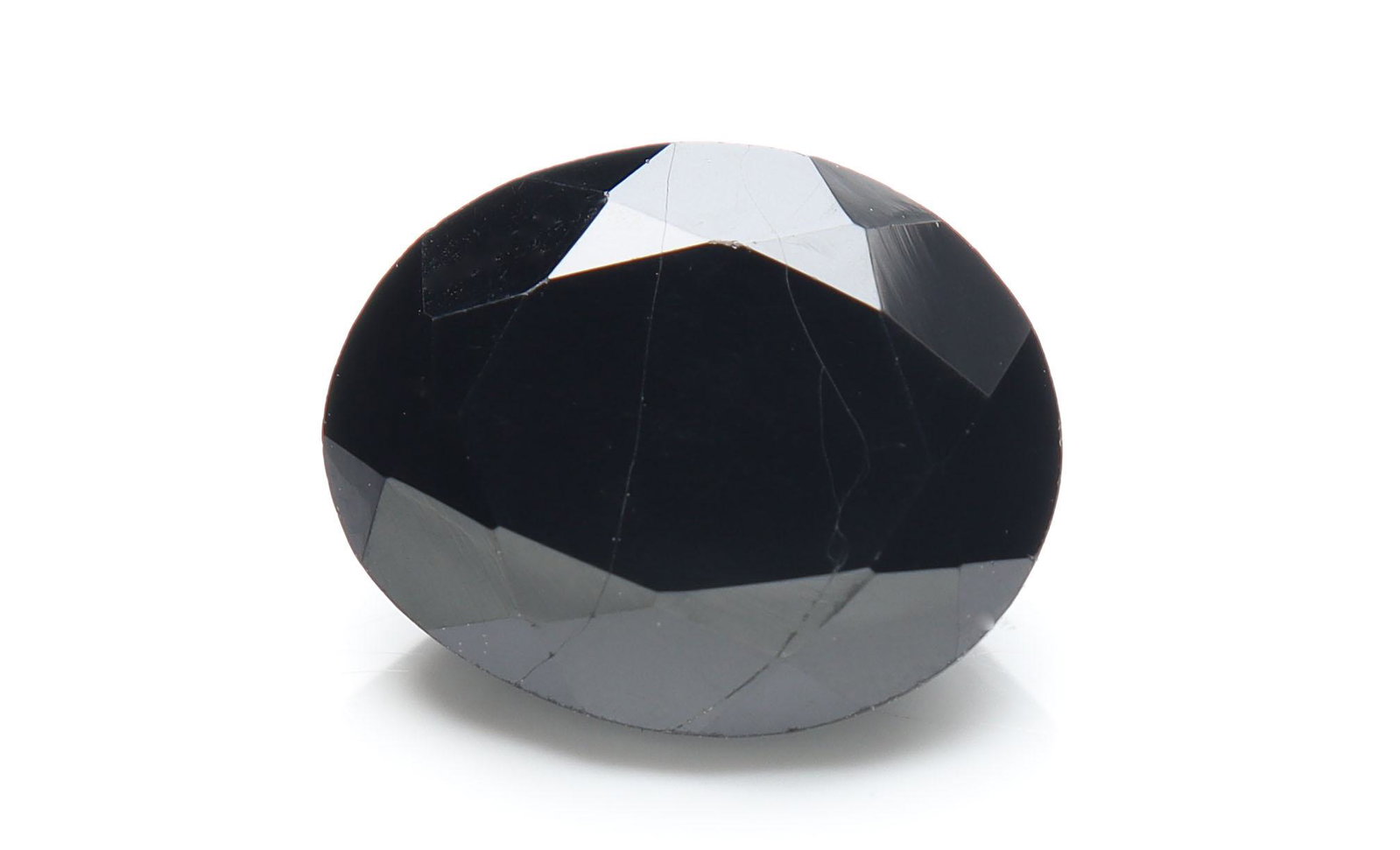 5.46 Cts Natural Black Spinel: No Reserve! Title: 5.46 Cts Natural Black Spinel Additional Information: Gemstone : Natural Black Spinel Shape and cut : Oval Cut Origin : Africa Weight : 4.46 carats Measurements : 12x10 mm , Color :