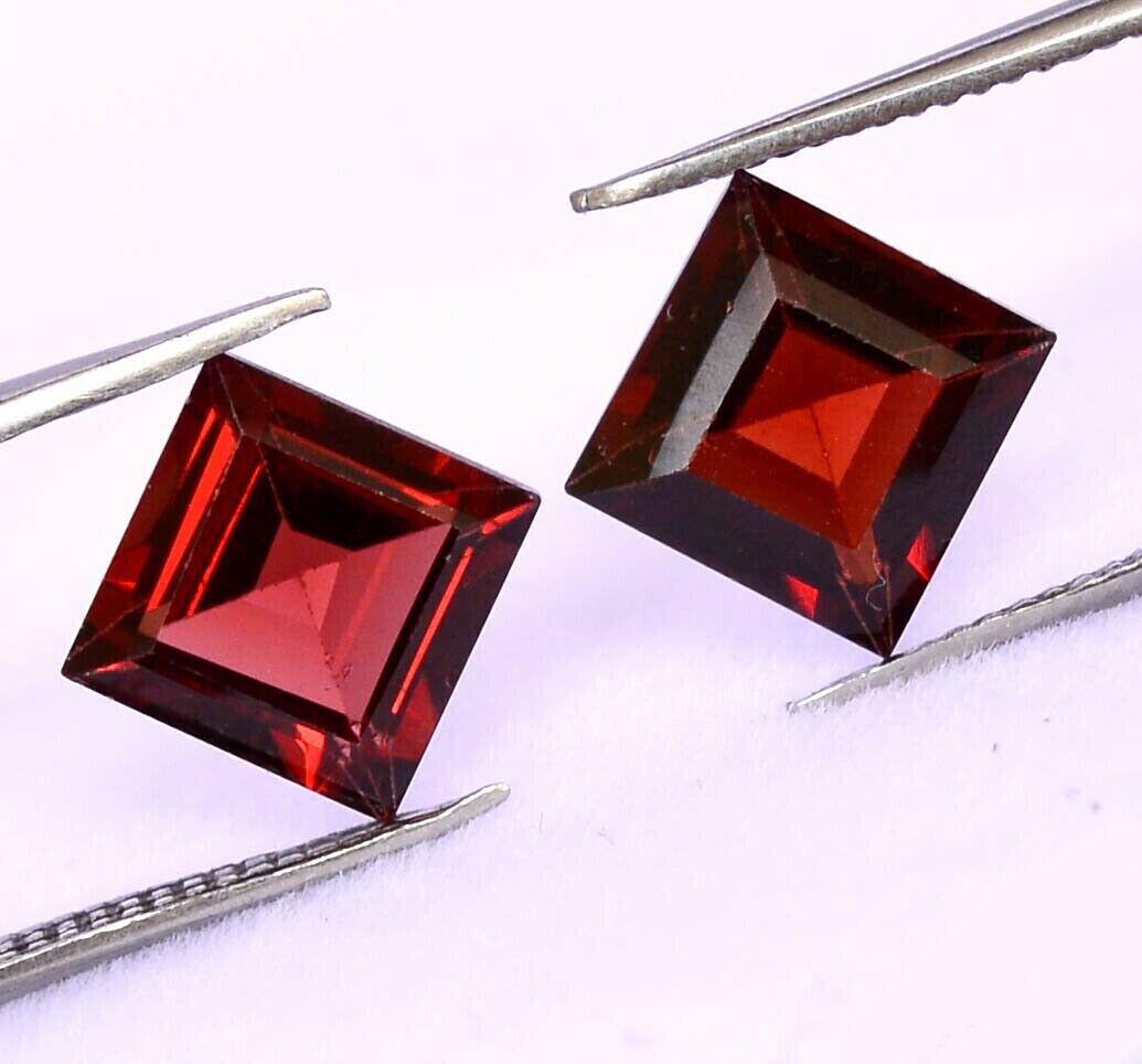 Pair of 2 Natural Rhodolite Garnet Square Cut (1 of 2)