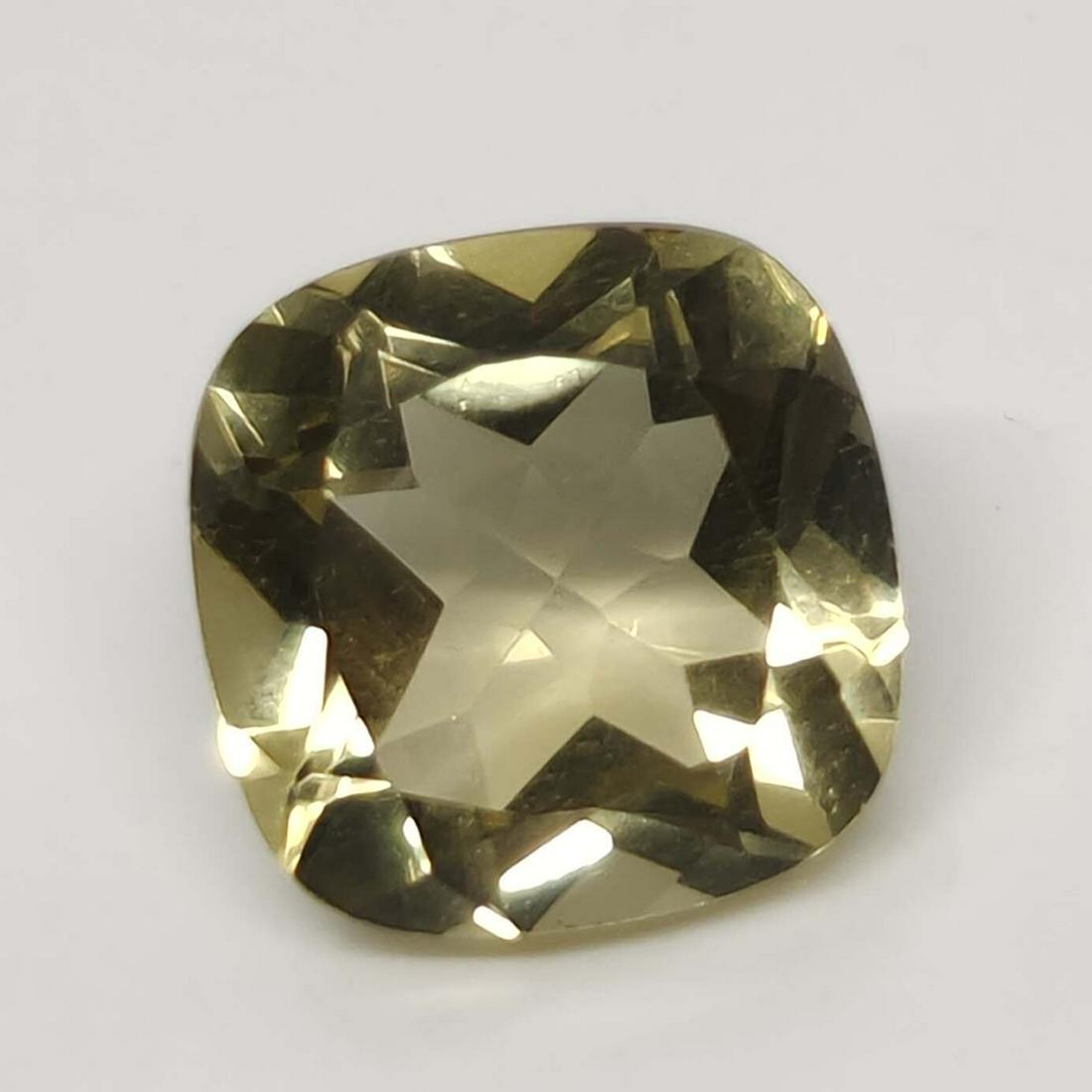 3.85 ct Natural Green Lemon Quartz: No Reserve! Title: 3.85 ct Natural Green Lemon Quartz Additional Information: Gemstones: Natural Green Lemon Quartz Carat Weights: 3.85 ct Size/Dimensions: 10 X 10 X 6 mm Materials & Techniques: Quart