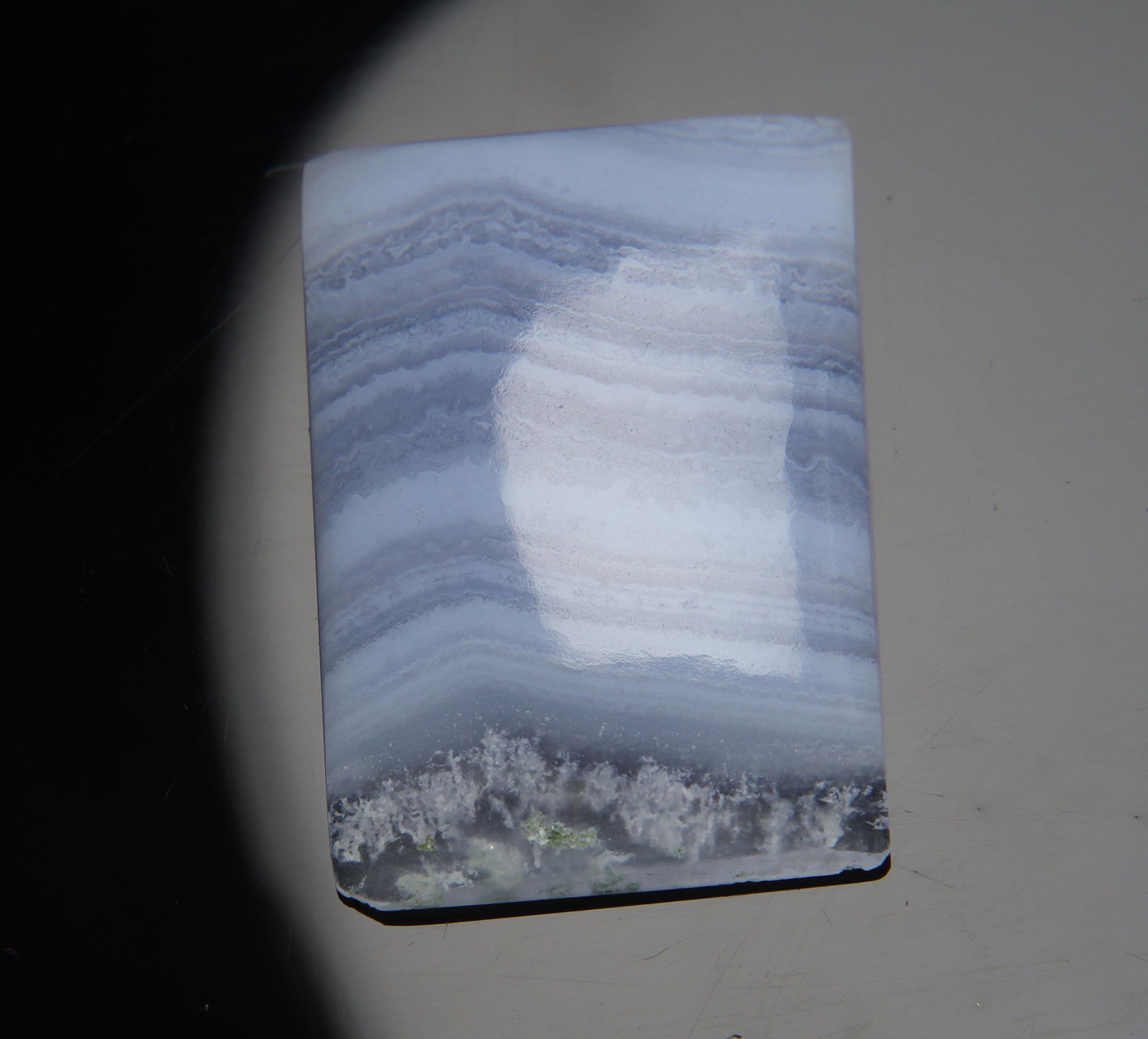 21.39 Ct Natural Blue Lace Agate: No Reserve! Title: 21.39 Ct Natural Blue Lace Agate Additional Information: Gemstone : Natural Blue Lace Agate Shape and cut : Rectengular Cabochon Origin : Namibia Weight in carats : 21.39 Measuremen