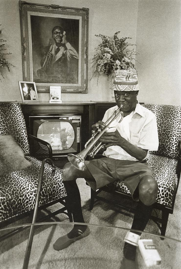 Annie Leibovitz - Louis Armstrong, Queens, NY, 1971 (1 of 1)