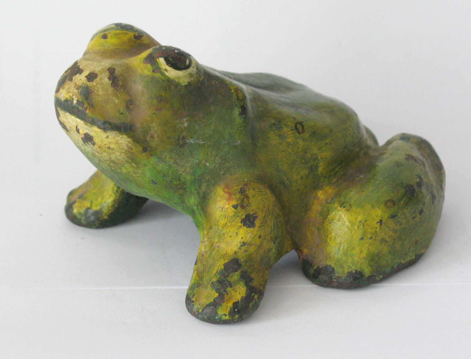 Antique cast iron Bull frog doorstop. (1 of 5)