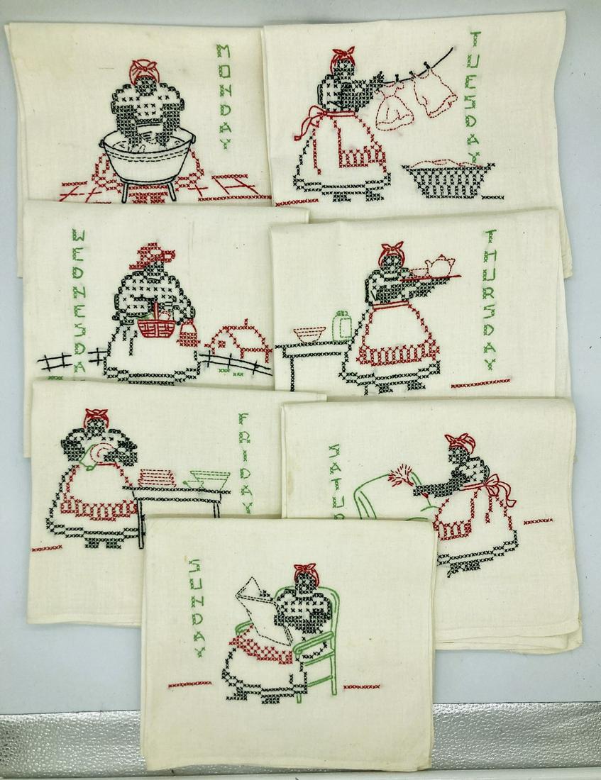 Vintage 7 DAYS OF THE WEEK LINEN HAND TOWELS (1 of 8)