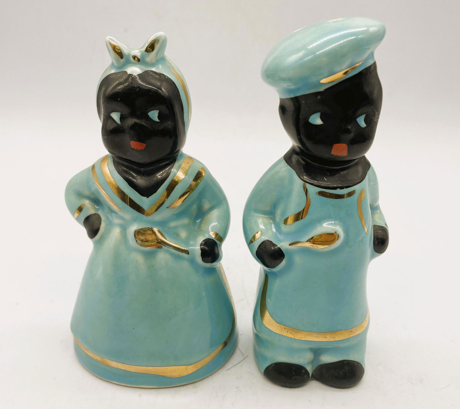 VINTAGE AMERICANA BLACK MAMMY AND CHEF SALT AND PEPPER SHAKERS POTTERY