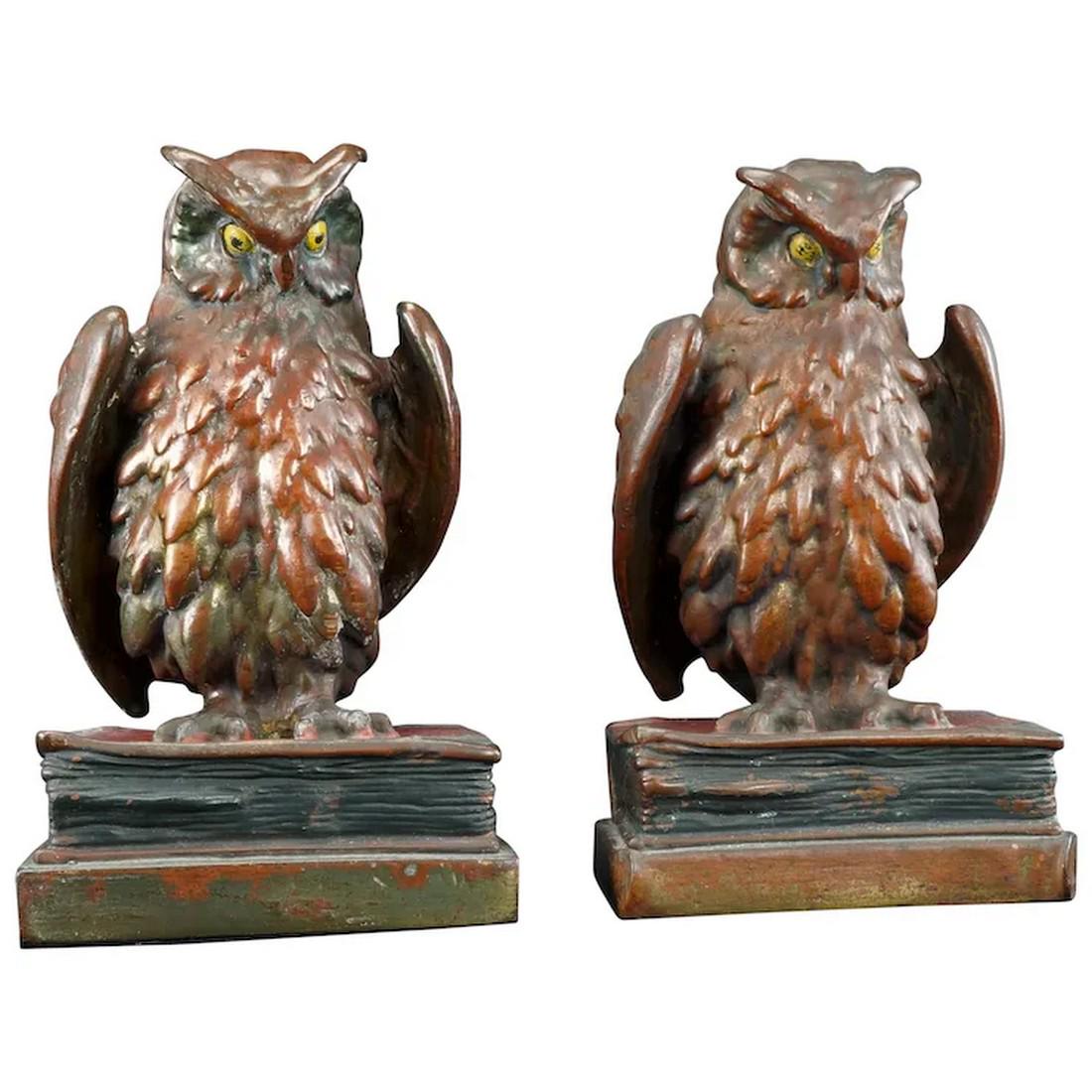 Pair Pompeian Bronze-clad Owl on Books Bookends (1 of 9)