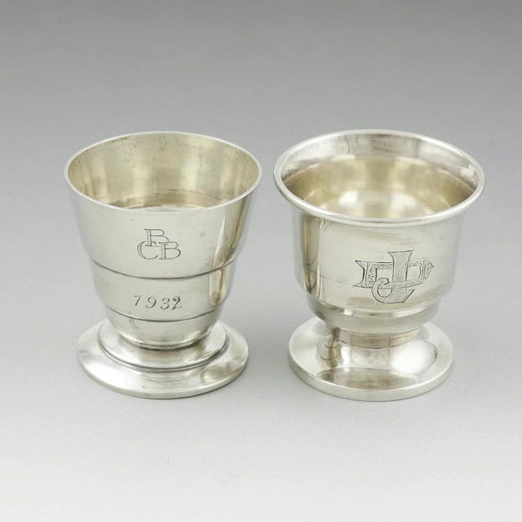 Belgian sterling silver goblet: Title: Belgian sterling silver goblet Description: Material: 800 silverSize: high: 4.5 to 4.6 cmCAL:At the end of 4.2 4.5 cm diameter: 3.5 cm weight: 59 gramsStatus: appearance in good condition Mater