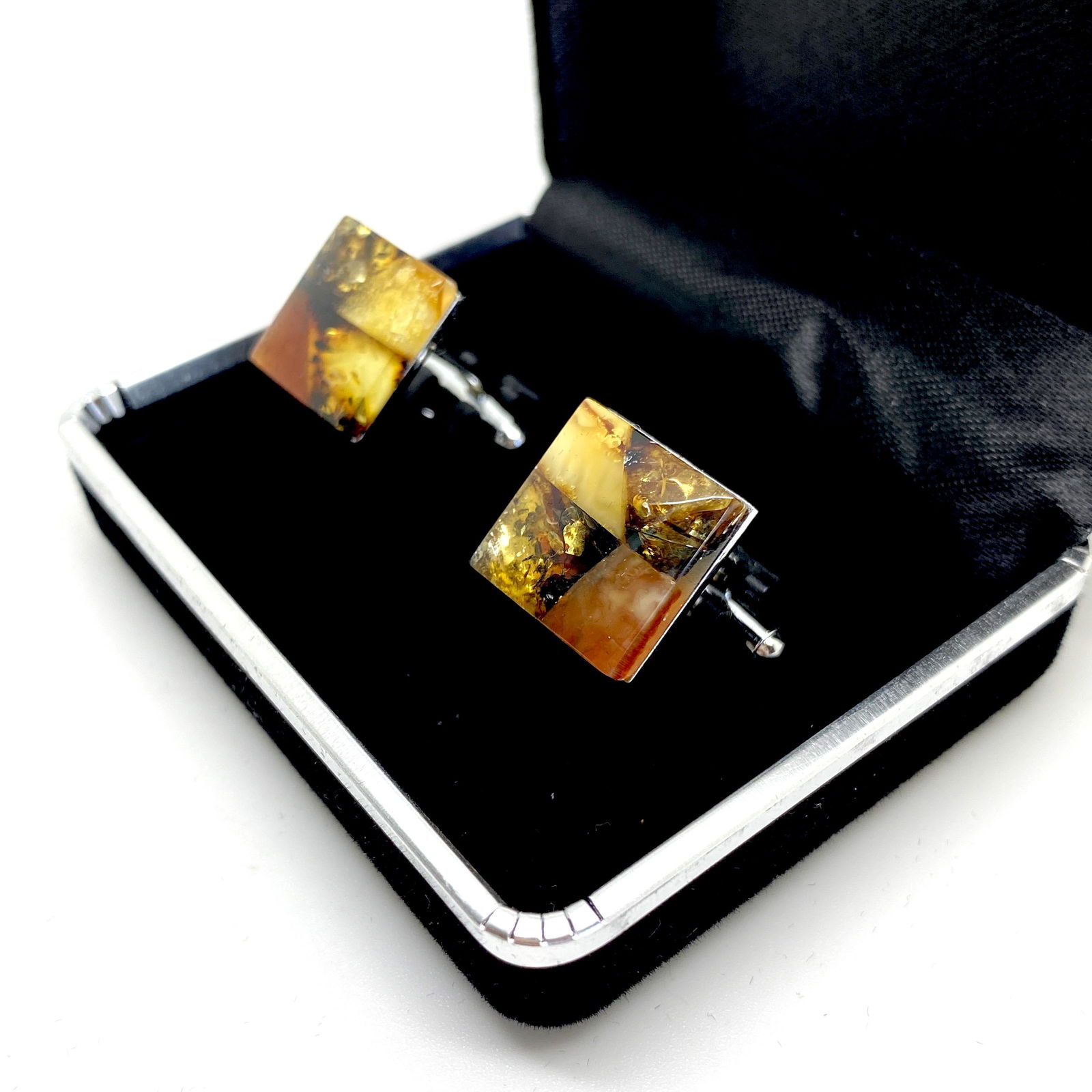 Incredible Vintage Amber Cufflinks (1 of 8)