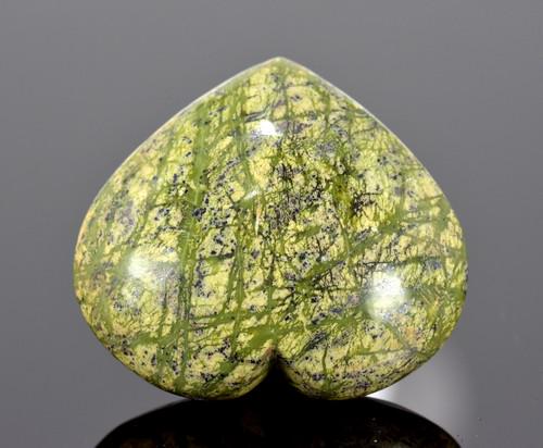 156 Gram Beautiful Serpentine  Hearts (1 of 4)