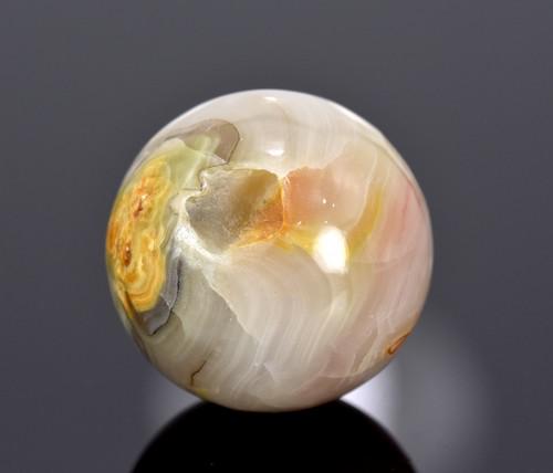 137  Gram Beautiful Onyx Healling Sphere (1 of 5)