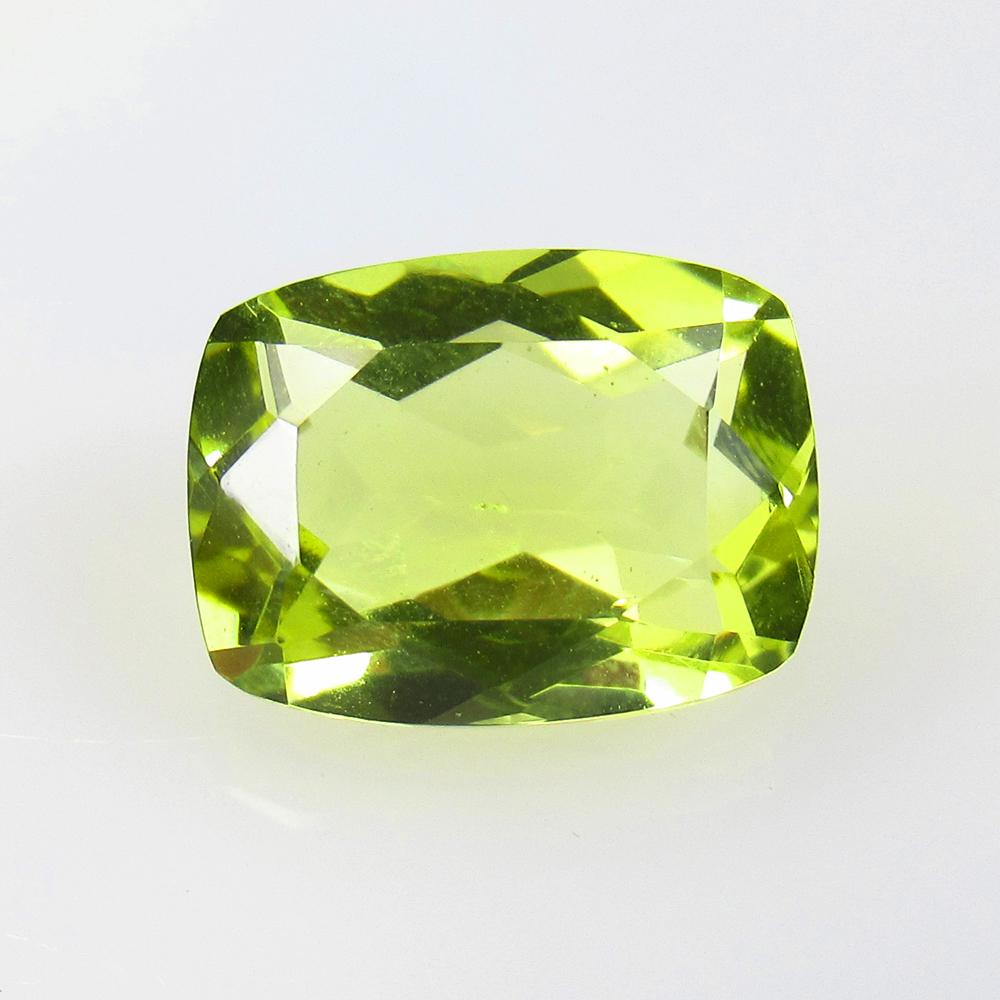5.33 Ctw Natural Lemon Quartz Cushion Cut: No Reserve! Title: 5.33 Ctw Natural Lemon Quartz Cushion Cut Stone Clarity: VVS Gemstones: Natural Lemon Quartz Carat Weights: 5.33 Size/Dimensions: 12.60 x 9.40 x 6.40 mm Additional Information: Good