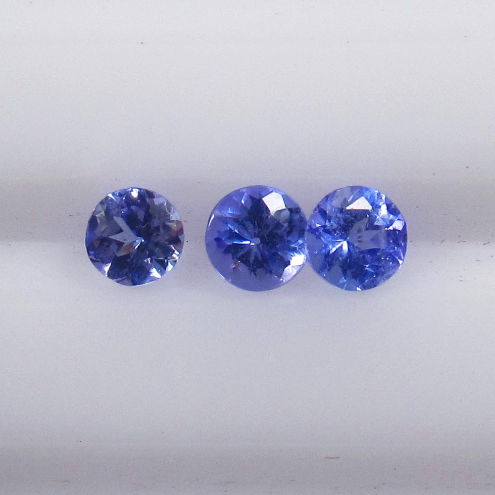 Natural Tanzanite Set - 0.40 Ct: No Reserve! Title: Natural Tanzanite Set - 0.40 Ct Origin: Tanzania Weight: 0.4 Size/Dimensions: 3.1 x 3.2 x 2.1 mm Additional Information: Pieces : 3 No's / Shape : Round Cut / Color : Violet / Clari