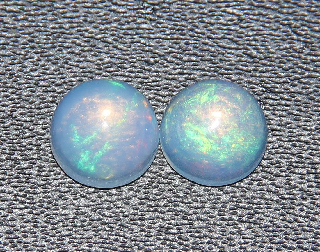 1.30 Cts Natural Ethiopian Opal Set (1 of 2)