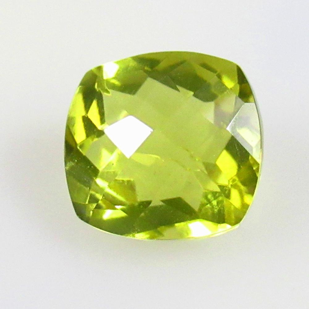 6.60 Ctw Natural Lemon Quartz Cushion Cut: No Reserve! Title: 6.60 Ctw Natural Lemon Quartz Cushion Cut Stone Clarity: VVS Gemstones: Natural Lemon Quartz Carat Weights: 6.6 Size/Dimensions: 11.60 x 11.00 x 8.10 mm Additional Information: Good