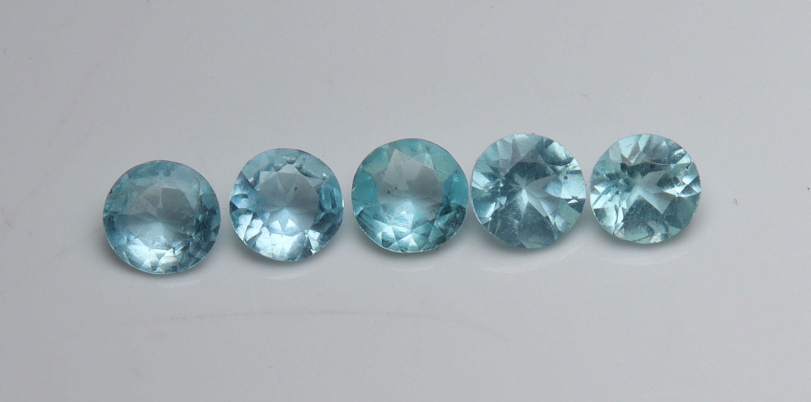 1.17 Cts Natural Blue Apatite Set (1 of 4)