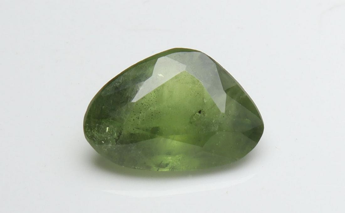1.04 Cts Natural Unheated Green Sapphire (1 of 4)
