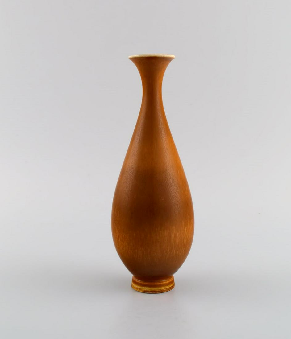 Berndt Friberg (1899-1981) for Gustavsberg Studiohand. Vase in glazed ceramics. Beautiful glaze in (1 of 6)