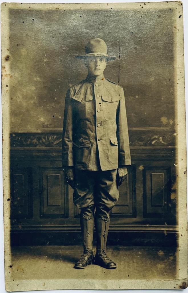 WWI ERA ca. 1918 US MILITARY AFRICAN AMERICAN SOLDIER in UNIFORM real photo (1 of 2)