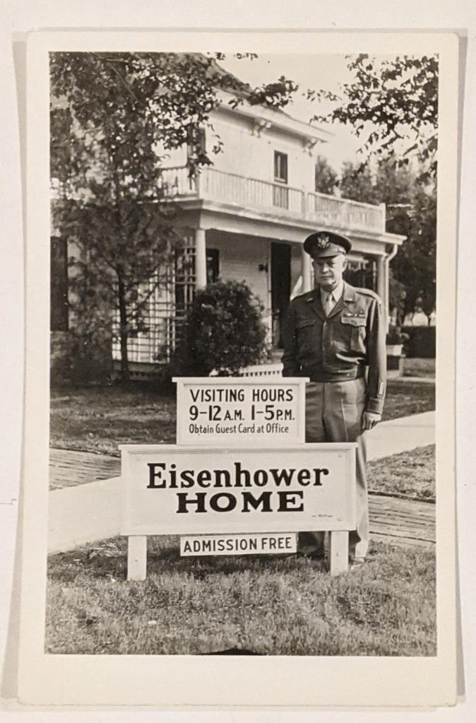 VINTAGE Real Photo PC PRESIDENT DWIGHT D EISENHOWER in MILITARY UNIFORM at HOME (1 of 2)