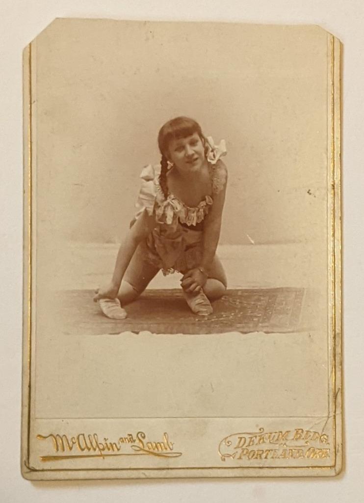 c 1890 CABINET CARD GIRL CONTORTIONIST CIRCUS PERFORMER in COSTUME PORTLAND, OR (1 of 2)