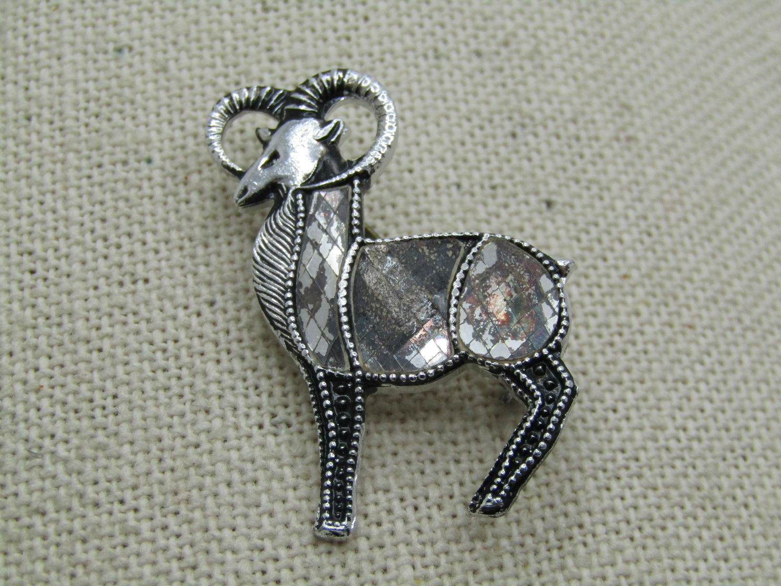 Vintage Long Horn Ram/Sheep Brooch, Japan (1 of 5)