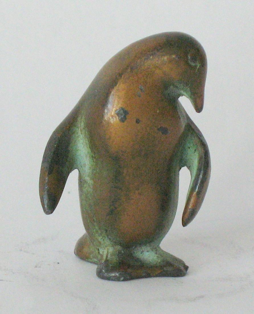 Vintage cast brass penguin paper weight. (1 of 3)