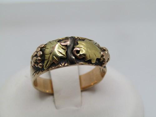 Vintage 14kt Grapes & Leaves Ring, Signed V.J. Co. & Victor Gold, Sz. 7.25, 1970's (1 of 6)