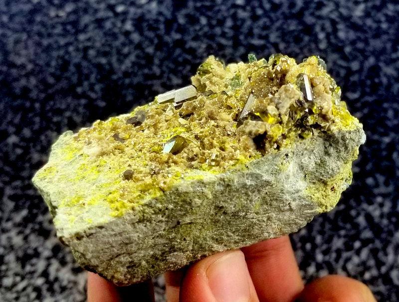 190 Gram Beautiful Natural undamage Epidote Bunch Crystals Specimen From Skardu pakistan (1 of 10)