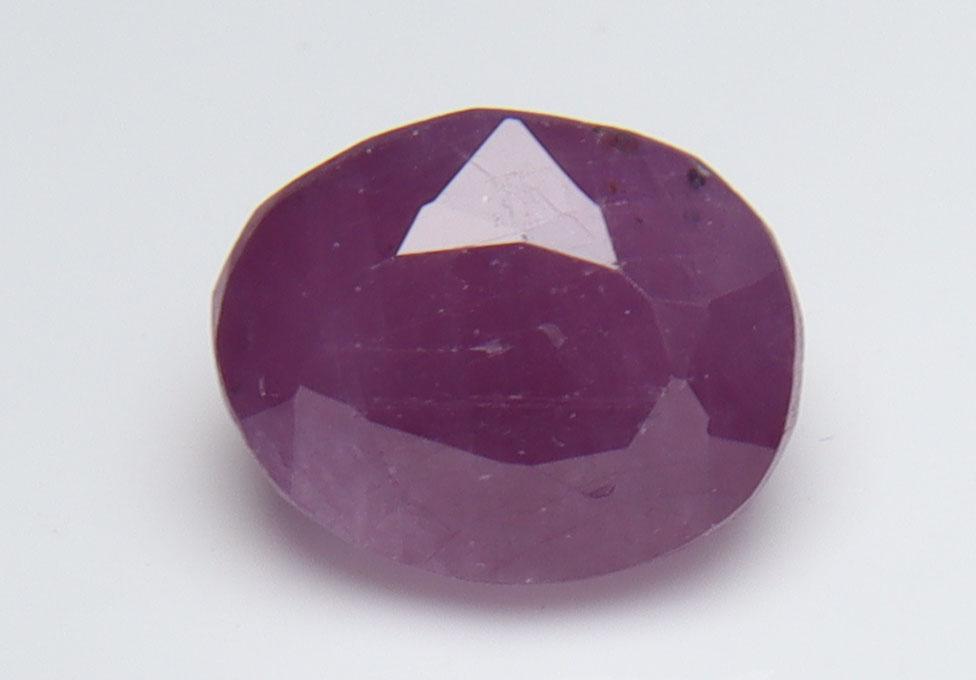 2.06 Cts Natural Unheated Ruby (1 of 5)