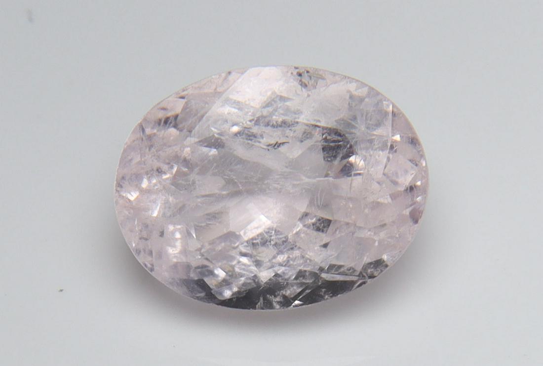 2.04 cts Natural Morganite: No Reserve! Title: 2.04 cts Natural Morganite Additional Information: Gemstone : Natural Morganite Shape and Cut : Oval Cut Weight : 2.04 carats Measurements : 9x7 mm, Color : Pink Transparency : Tran