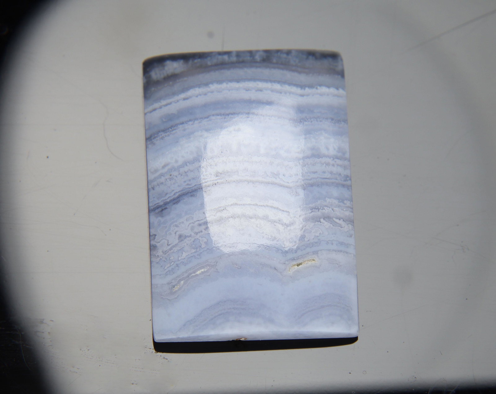 24.70 Ct Natural Blue Lace Agate: No Reserve! Title: 24.70 Ct Natural Blue Lace Agate Additional Information: Gemstone : Natural Blue Lace Agate Shape and cut : Rectengular Cabochon Origin : Namibia Weight in carats : 24.70 Measuremen