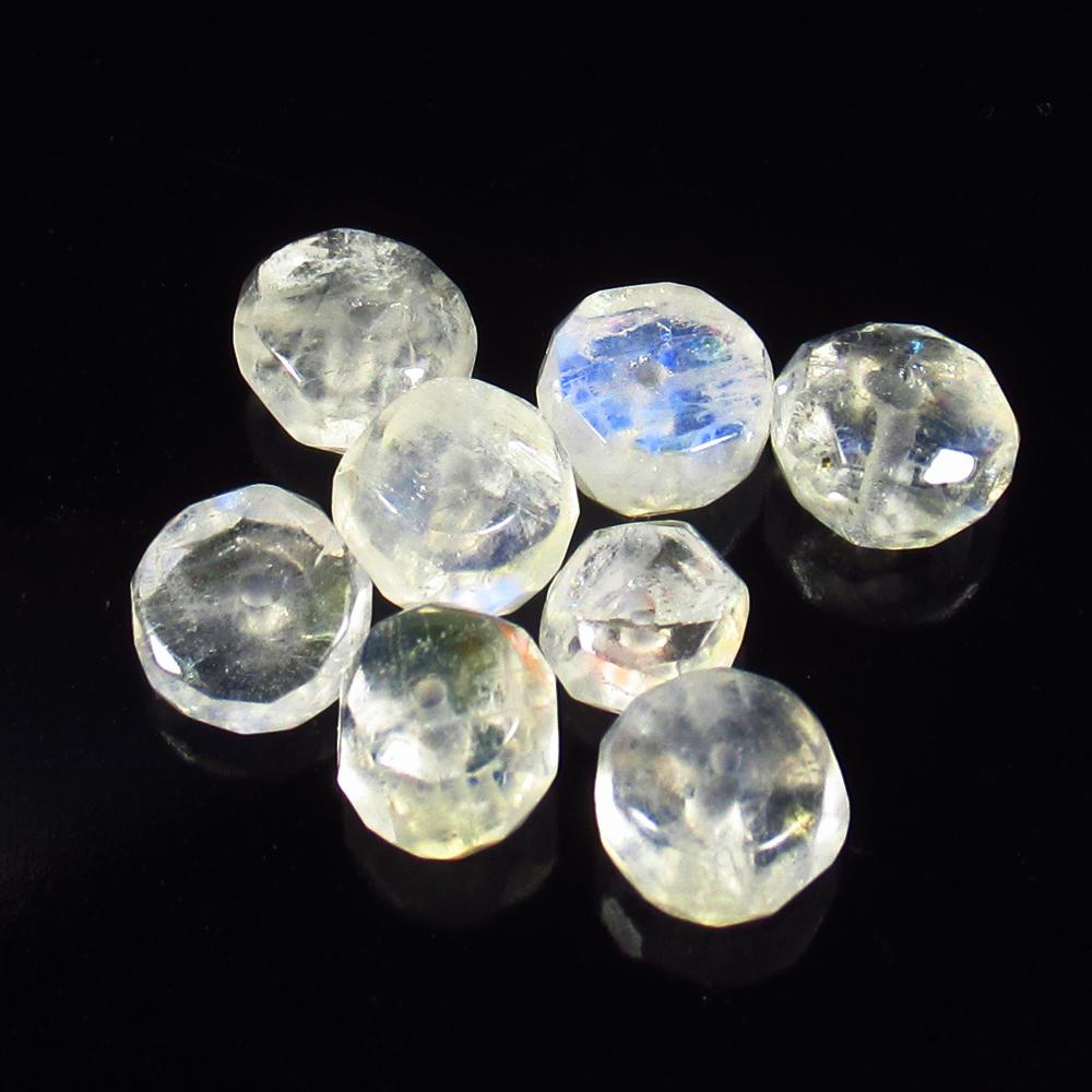 Natural Blue Moonstone Beads - 6.15 Ct: No Reserve! Title: Natural Blue Moonstone Beads - 6.15 Ct Origin: India Weight: 6.15 Size/Dimensions: 4.8 - 6.2 mm Additional Information: Pieces : 8 No's / Shape : Round Drilled / Color : Blue Tint /