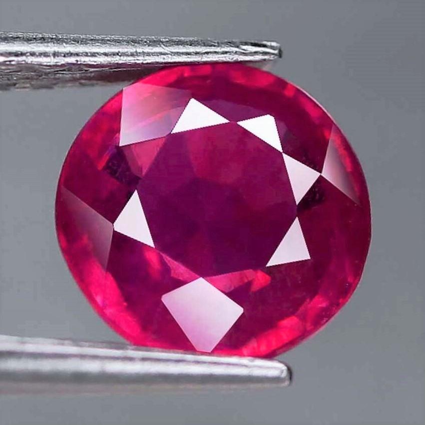 1,89 cts Natural Round Pink Red Ruby (1 of 2)