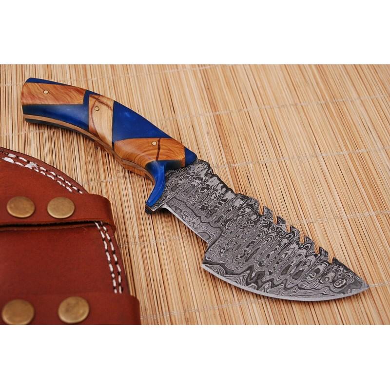 Handmade tracker hunting damascus steel knife work (1 of 4)