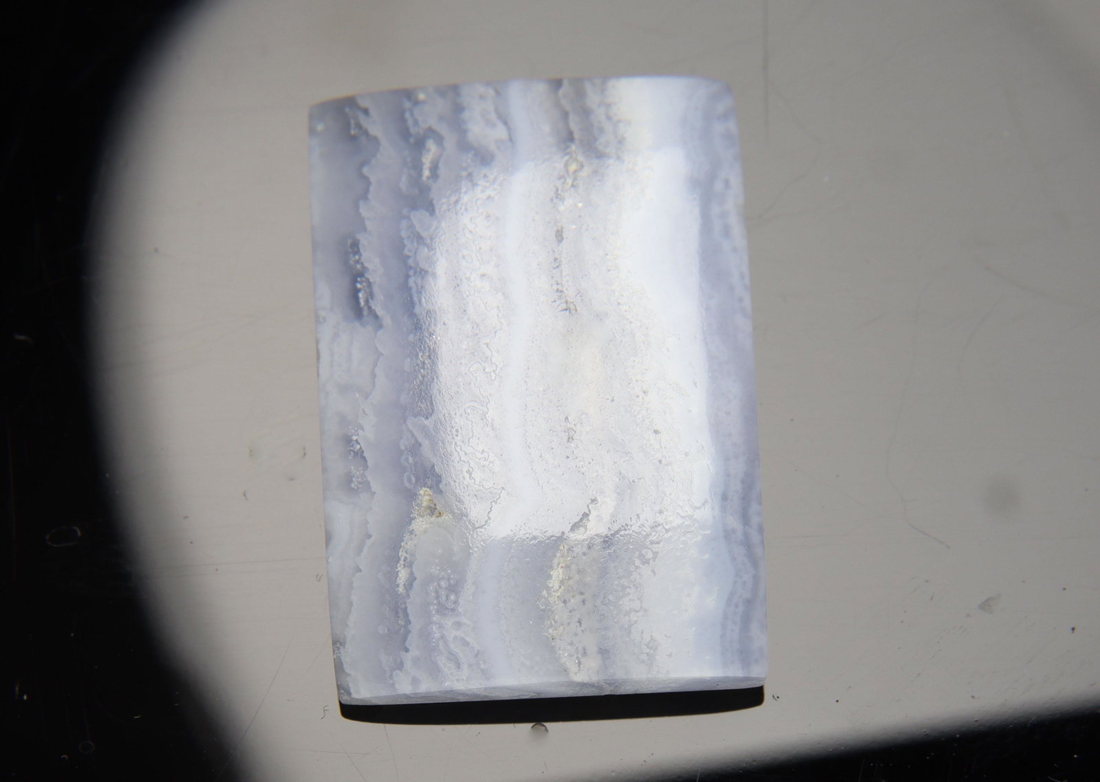 24.01 Ct Natural Blue Lace Agate: No Reserve! Title: 24.01 Ct Natural Blue Lace Agate Additional Information: Gemstone : Natural Blue Lace Agate Shape and cut : Rectengular Cabochon Origin : Namibia Weight in carats : 24.01 Measuremen