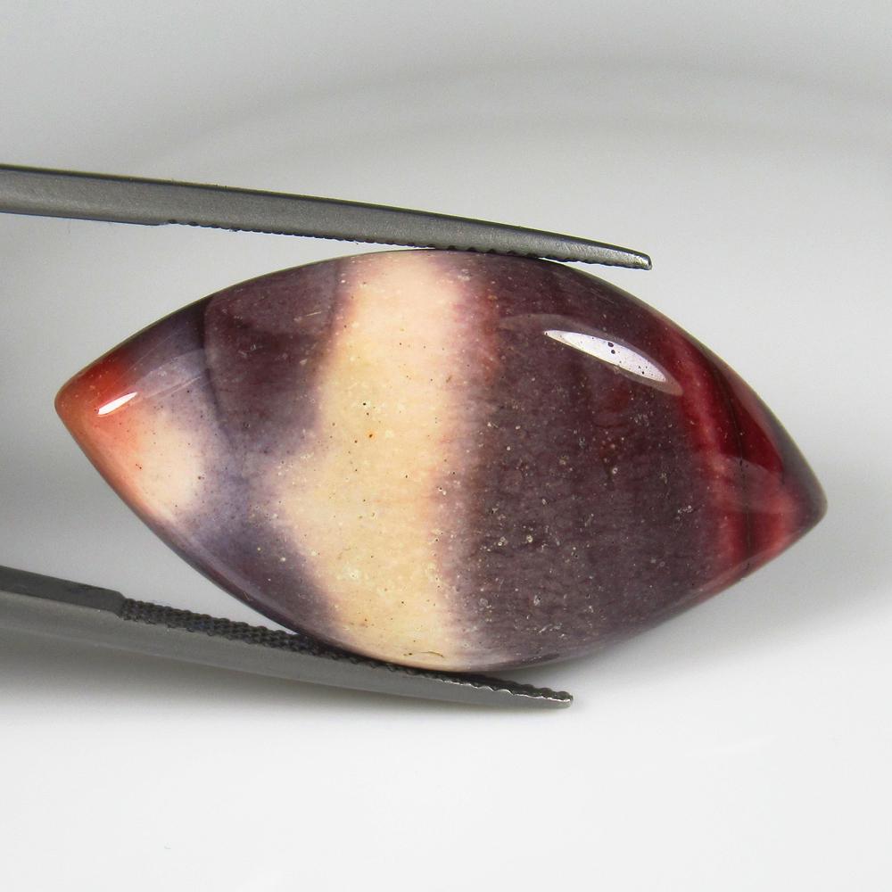 Natural Jasper Quartz - 26.66 Ct: No Reserve! Title: Natural Jasper Quartz - 26.66 Ct Origin: Brazil Weight: 26.66 Size/Dimensions: 37.0 x 19.5 x 6.3 mm Additional Information: Pieces : 1 No's / Shape : Marquise Cabochon / Color : Bro
