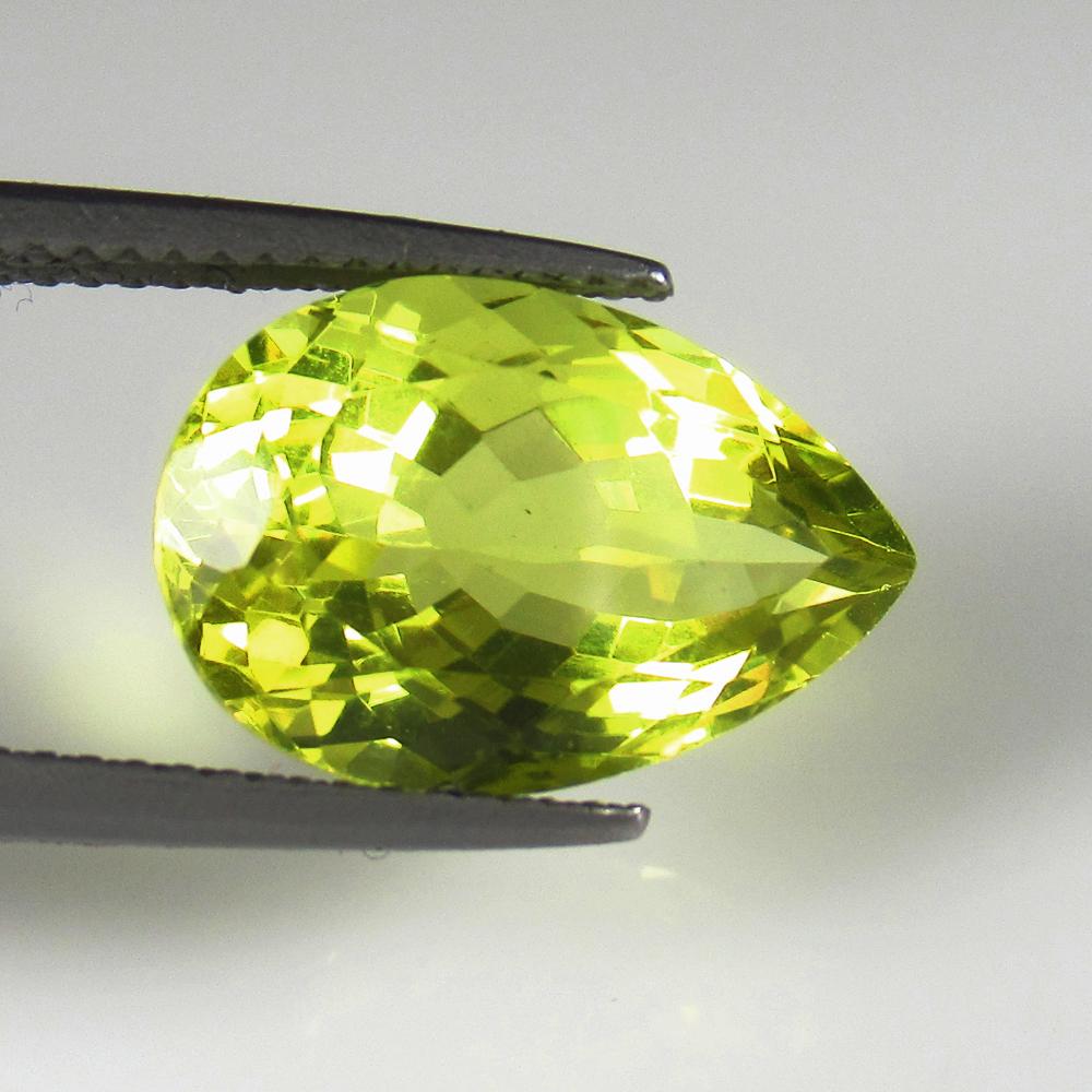 Natural Lemon Quartz - 6.81Ct: No Reserve! Title: Natural Lemon Quartz - 6.81Ct Origin: Brazil Weight: 6.81 Size/Dimensions: 15.0 x 10.0 x 8.0 mm Additional Information: Pieces : 1 No's / Shape : Pear Cut / Color : Greenish Yellow 